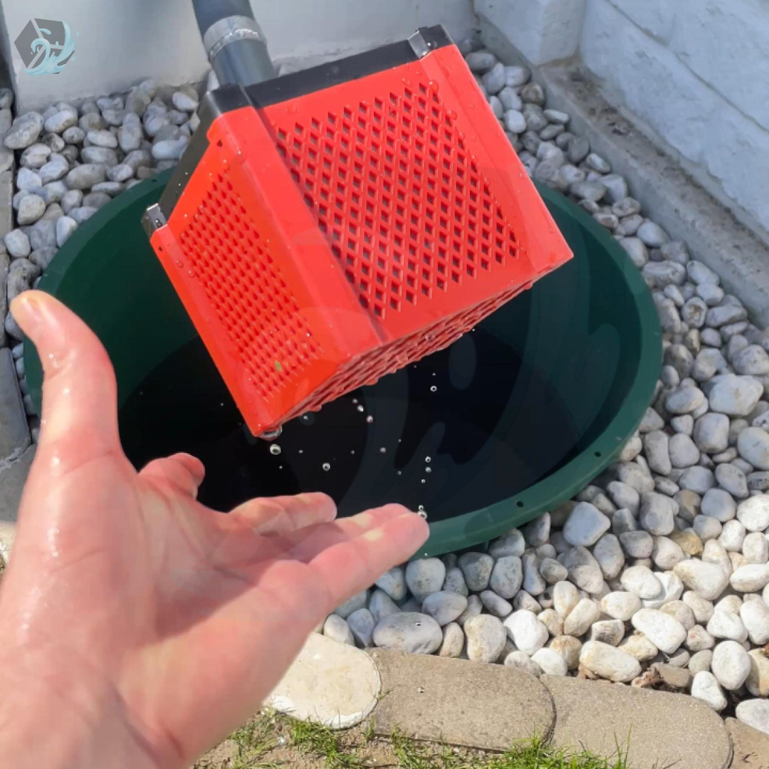 PureCube 2.0 - For cleaning your water troughs